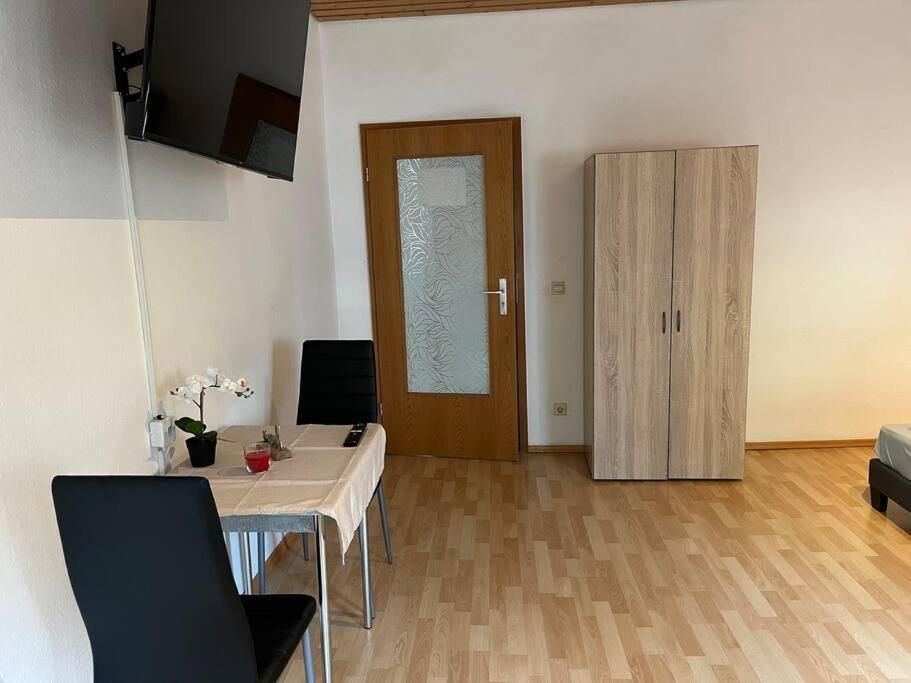 Gemuetliche Wohnung In Ruhiger Lage Karlsruhe Exterior foto
